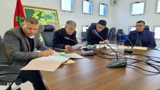 الإتحاد الإشتراكي يطالب عامل الحسيمة بحل مجلس جماعة إمزورن