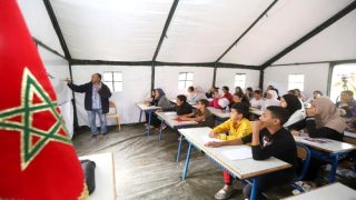 تلاميذ المناطق المتضررة من زلزال الحوز يستأنفون الدراسة داخل الخيام