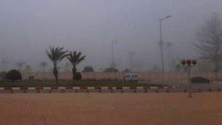 ضباب كثيف بمطار الحسيمة يُعيق هبوط طائرة على متنها عدد من المشاهير