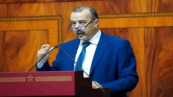 أمغار يطالب وزير النقل رفع العزلة والتهميش عن مطار الحسيمة