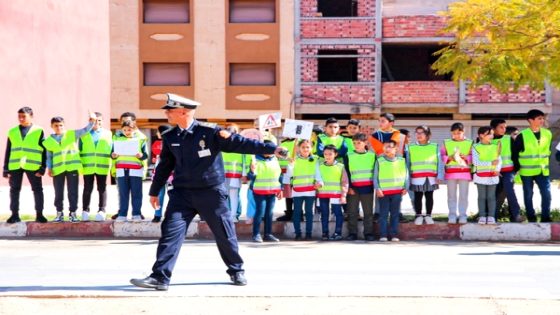 رجال الأمن يُلقنون تلاميذ بني بوعياش تدابير السلامة الطرقية