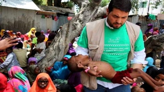 ابن الحسيمة يقود مؤسسة “تويزا للإغاثة” لتقدم المساعدات عابرة للقارات
