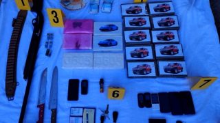 الناظور.. حجز كمية كبيرة من “الكوكايين” وبندقية وسيارات