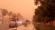 تحذير من عاصفة رملية ورياح قوية بعدد من المناطق