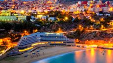 وزارة الانتقال الطاقي: أربعة شواطئ بالحسيمة ملوثة وغير صالحة للسباحة