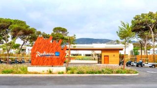 إعلام دولي يصف ليالي المنتجع السياحي “راديسون الحسيمة” بأسبوع الإستشهاد