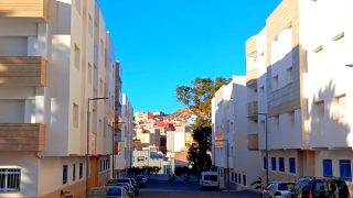 ملف الشقق الوظيفية لموظفي ومتقاعدي “الكهرباء” على طاولة عامل الحسيمة