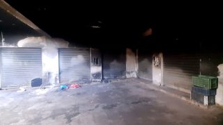 النيران تلتهم جناحين بالمركب التجاري ببني بوعياش