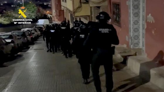 الحرس المدني يفكك شبكة للهجرة السرية بين المغرب ومليلية المحتلة