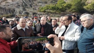 عامل إقليم الحسيمة ينصت لمشاكل ساكنة أربعاء تاوريرت