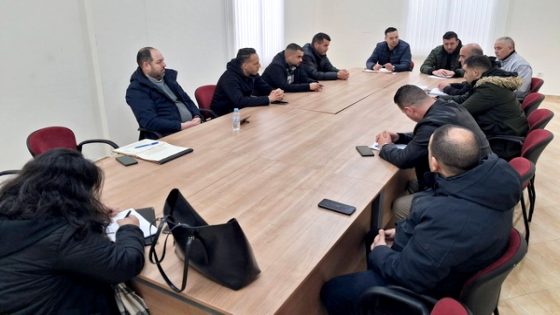 نقابة FDT بالحسيمة تحذر من تدهور الأوضاع الاجتماعية والاقتصادية بالإقليم