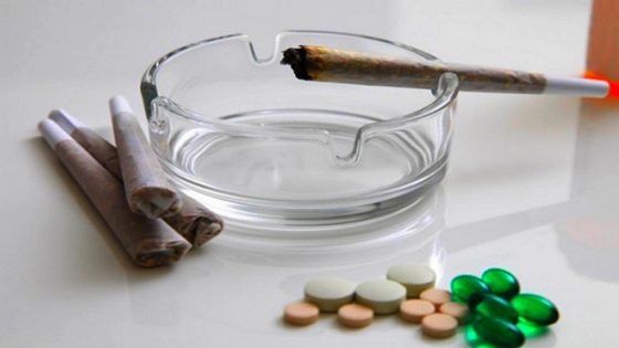 ضبط تلميذة بحوزتها مواد مخدرة داخل مؤسسة تعليمية بالحسيمة