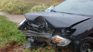 الحسيمة.. التساقطات المطرية تتسبب في حادثة سير خطيرة بأجدير